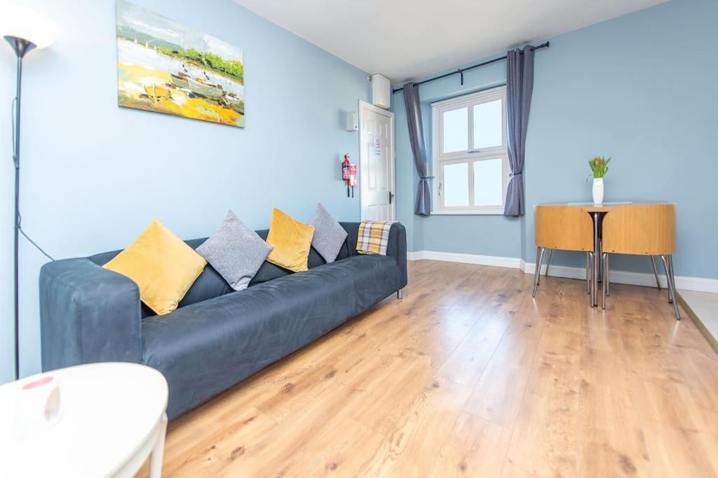 Clonbur House - Two Bedroom Village Apartment غالواي المظهر الخارجي الصورة