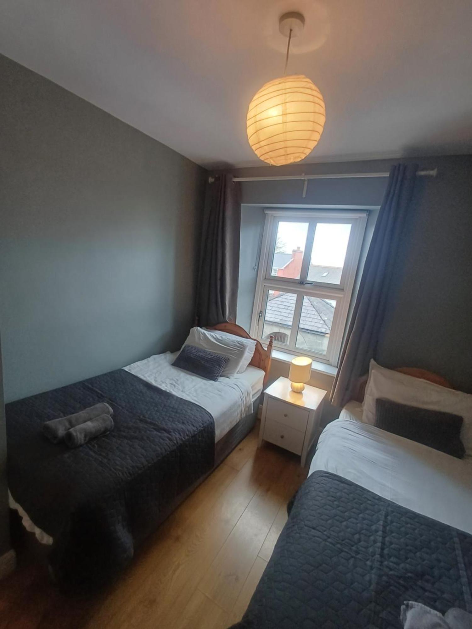 Clonbur House - Two Bedroom Village Apartment غالواي المظهر الخارجي الصورة