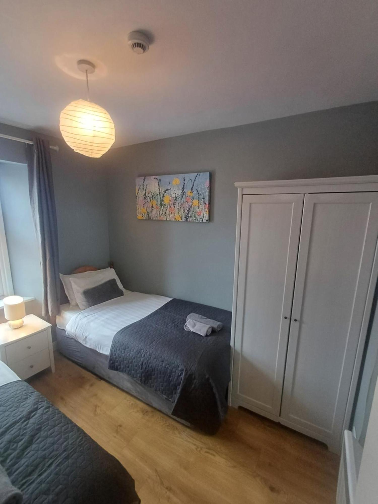 Clonbur House - Two Bedroom Village Apartment غالواي المظهر الخارجي الصورة