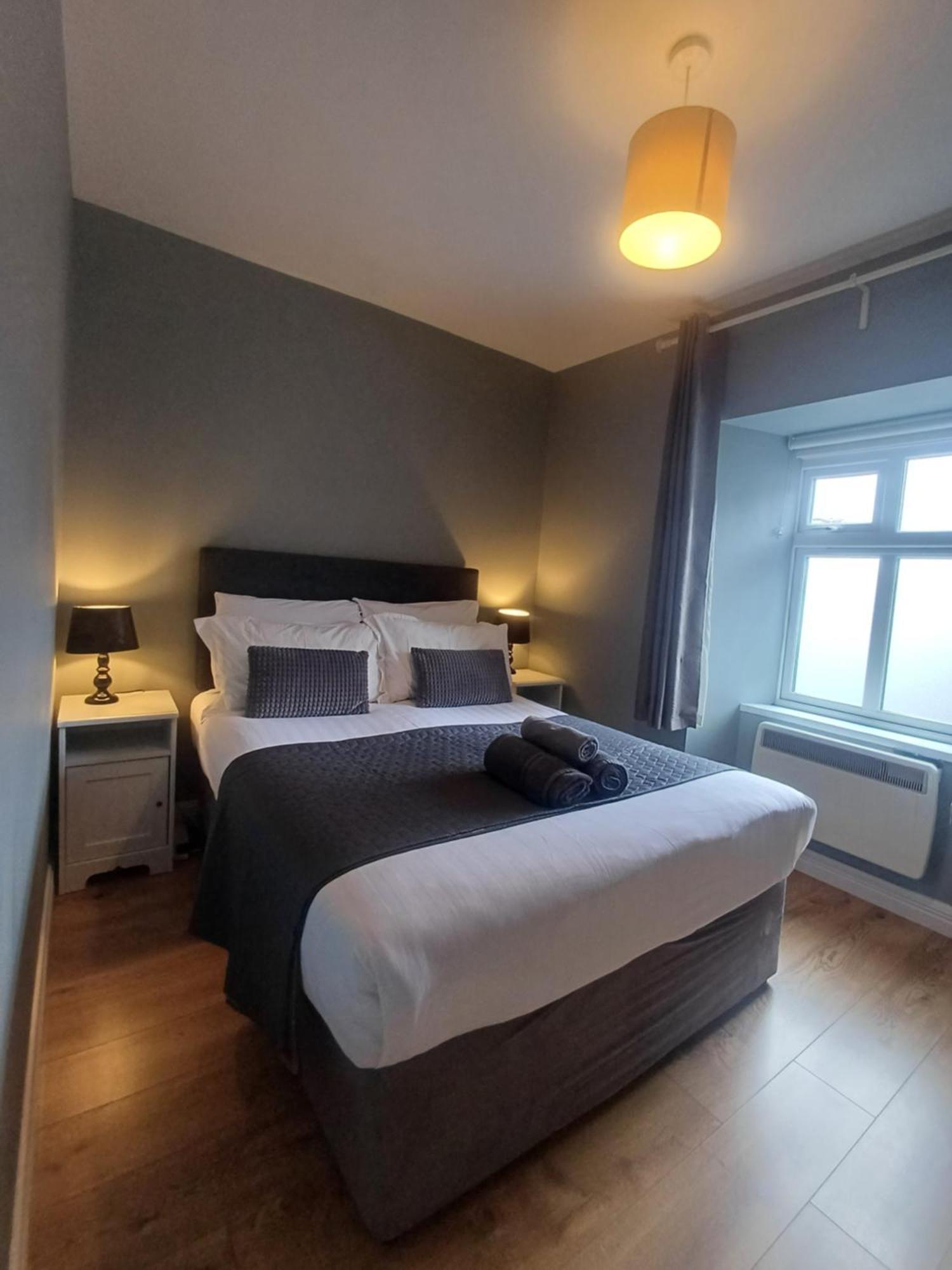 Clonbur House - Two Bedroom Village Apartment غالواي المظهر الخارجي الصورة