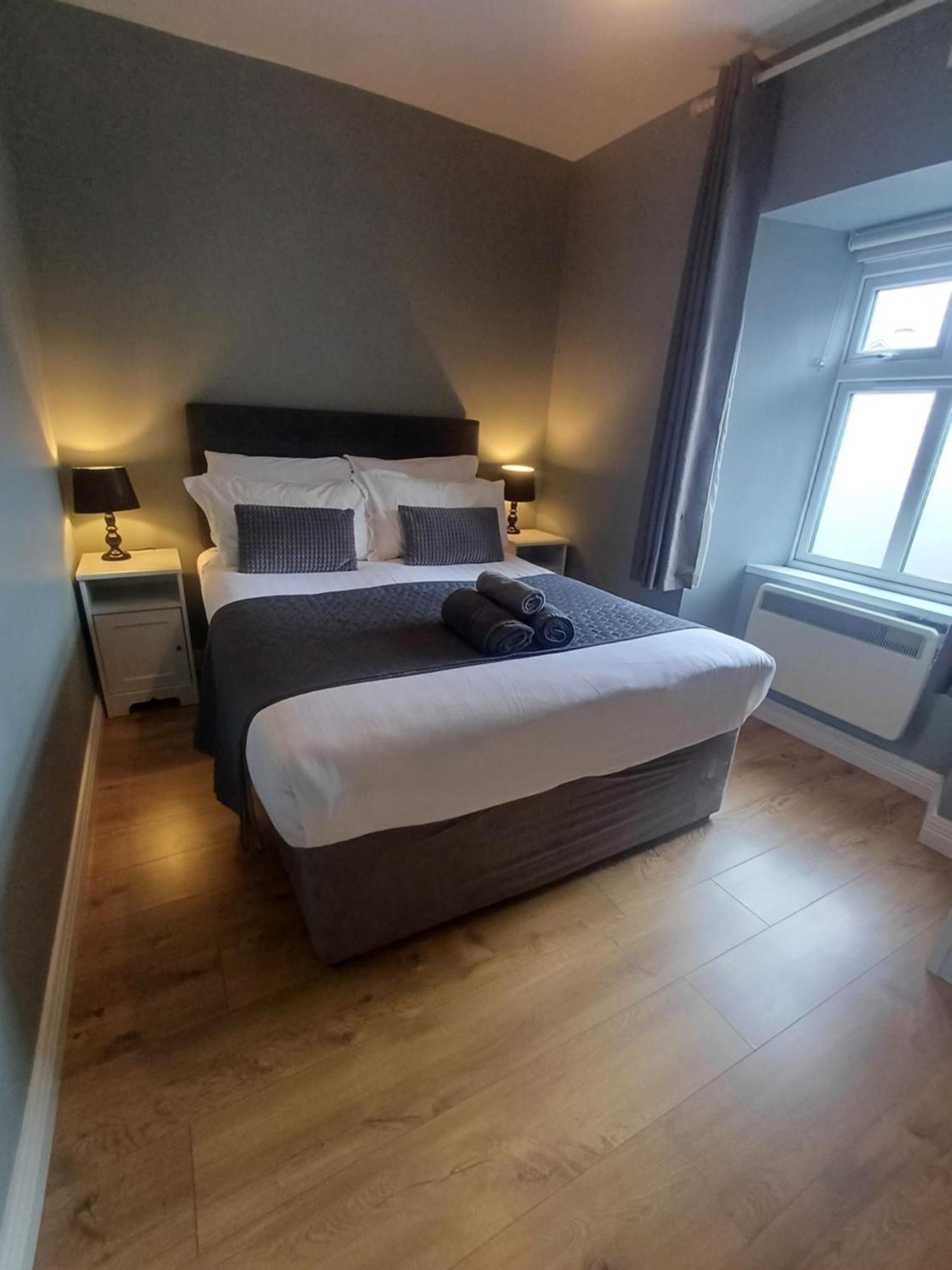 Clonbur House - Two Bedroom Village Apartment غالواي المظهر الخارجي الصورة